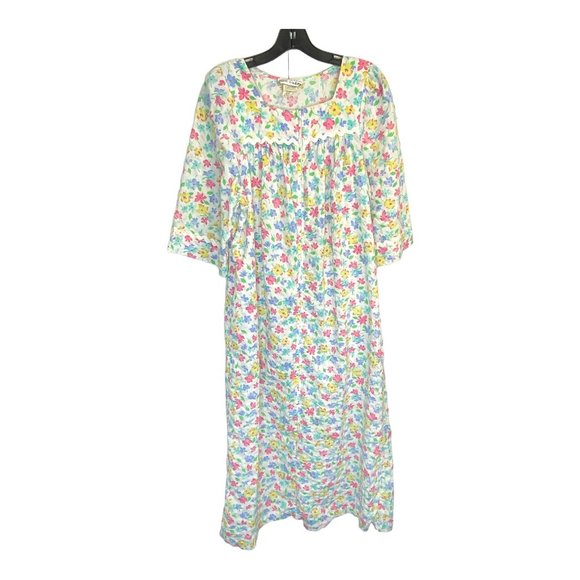 Miss Elaine Other - Vintage Miss Elaine Classics Floral Robe House Dress M Full Zip Lace Modest